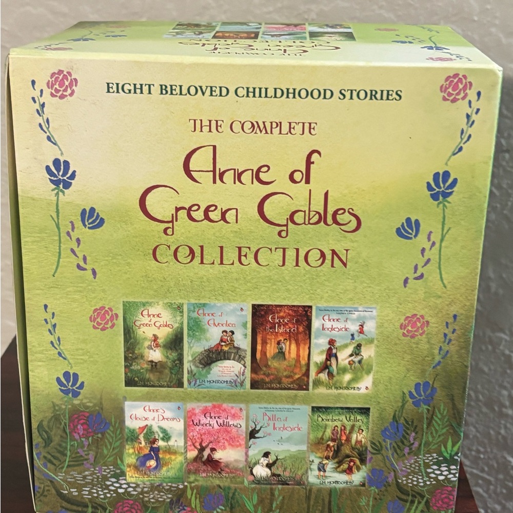 Anne of Green Gables Box Set by L.M. Montgomery - Green / Multicolor - Picture 3 of 16